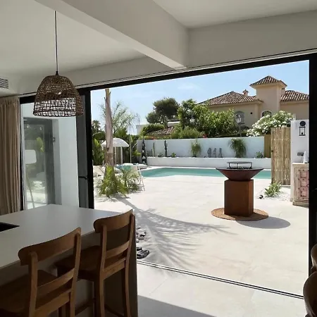 Casa Duende إِستيبونا
